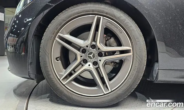 Mercedes-Benz E-Class 2023 2.0 автомат (гидро), миниатюра 5 Mercedes-Benz E-Class 2023 2.0 автомат (гидро), миниатюра 5