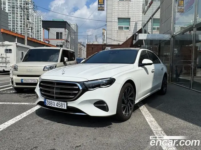 Mercedes-Benz E-Class 2026 2.0 автомат (гидро), миниатюра 1 Mercedes-Benz E-Class 2026 2.0 автомат (гидро), миниатюра 1