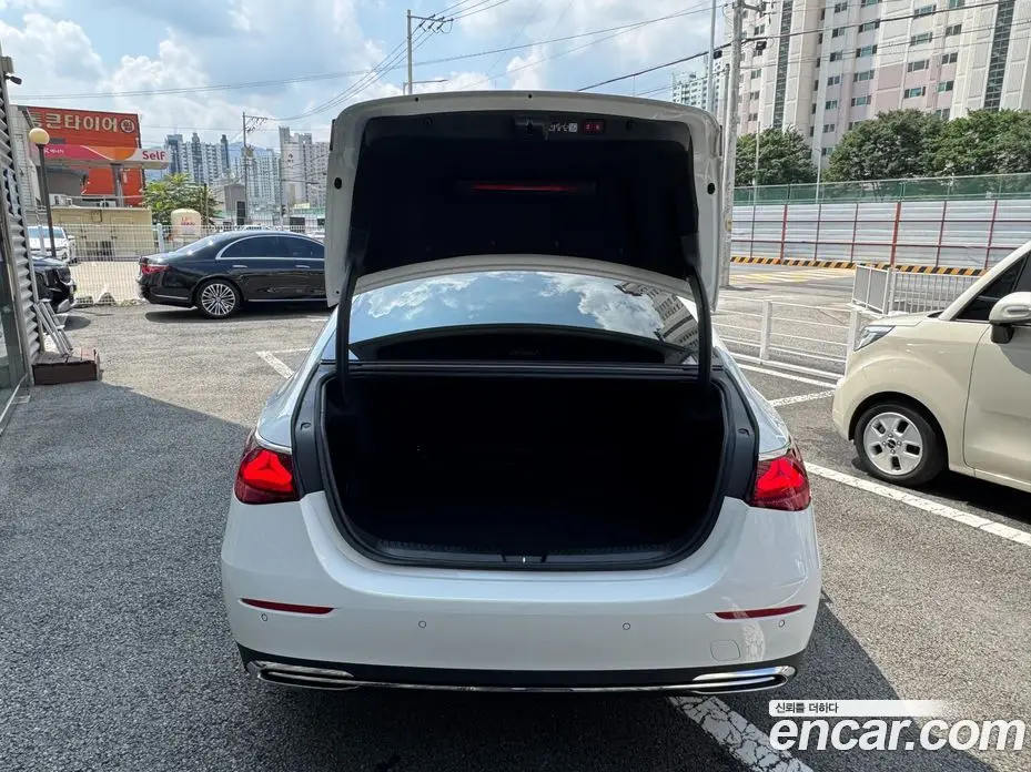 Mercedes-Benz E-Class 2026 2.0 автомат (гидро), фото 20 Mercedes-Benz E-Class 2026 2.0 автомат (гидро), фото 20