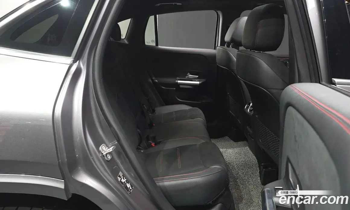 Mercedes-Benz GLA-Class 2024 2.0 автомат (гидро), фото 18