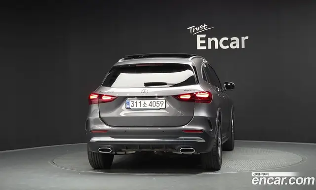 Mercedes-Benz GLA-Class 2024 2.0 автомат (гидро), миниатюра 4