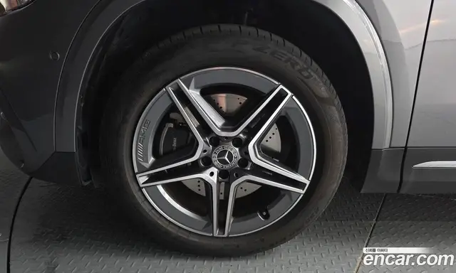 Mercedes-Benz GLA-Class 2024 2.0 автомат (гидро), миниатюра 5