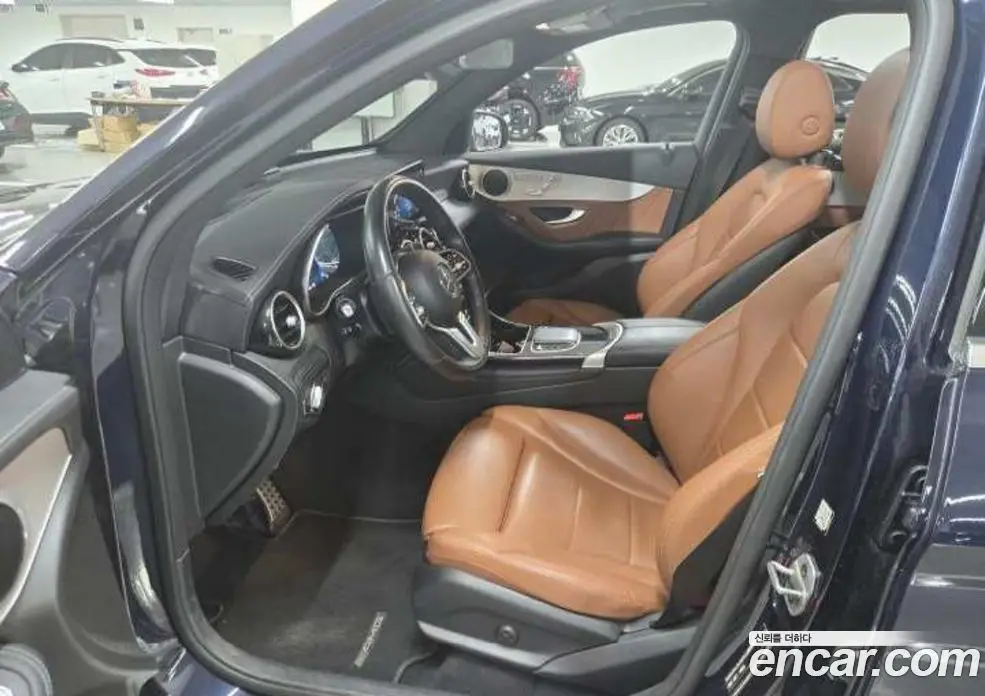Mercedes-Benz GLC-Class 2022 2.0 автомат (гидро), фото 4