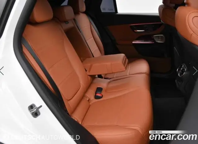 Mercedes-Benz GLC-Class 2025 2.0 автомат (гидро), миниатюра 12