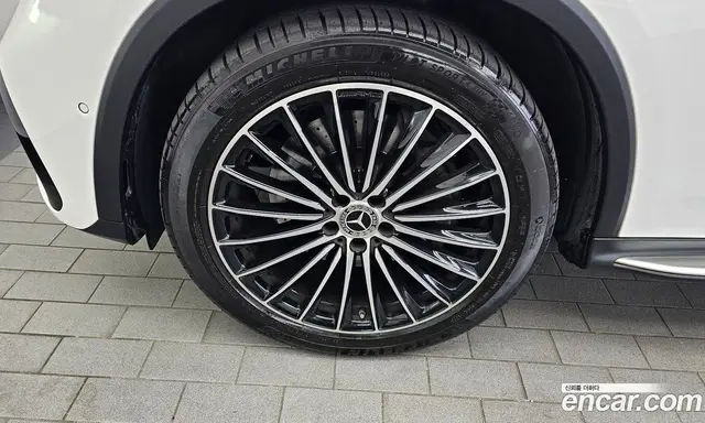 Mercedes-Benz GLC-Class 2025 2.0 автомат (гидро), миниатюра 5