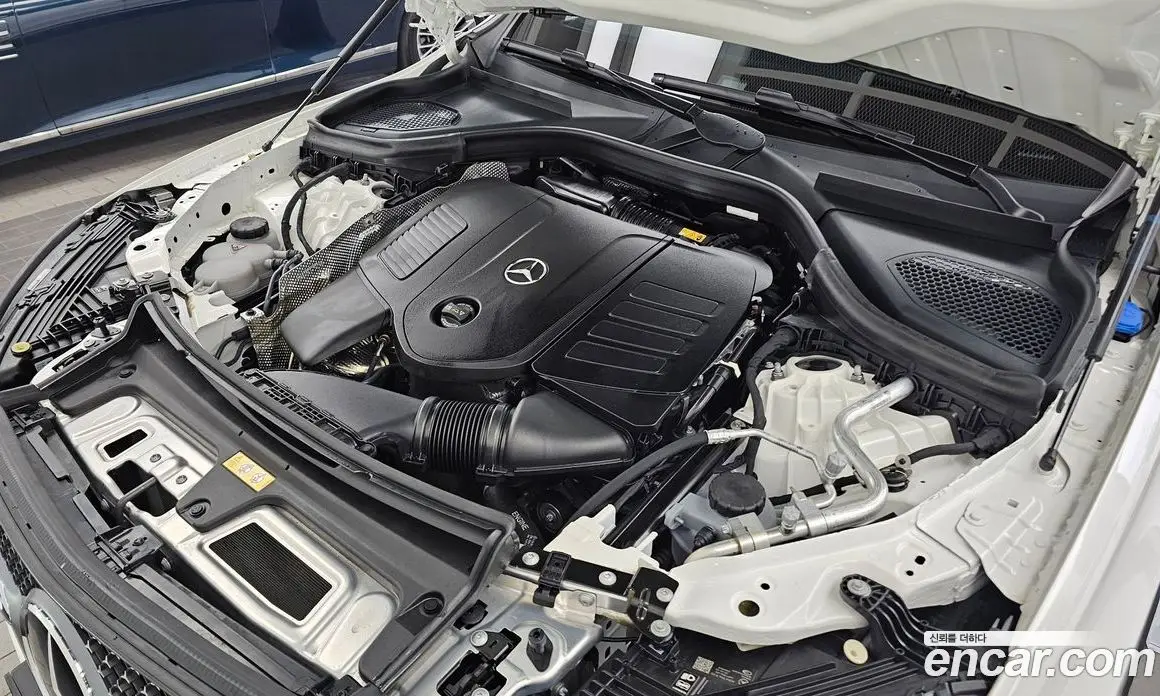 Mercedes-Benz GLC-Class 2025 2.0 автомат (гидро), фото 6