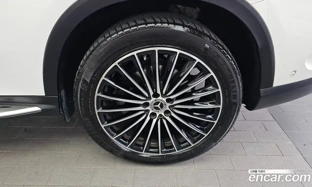 Mercedes-Benz GLC-Class 2025 2.0 автомат (гидро), миниатюра 7