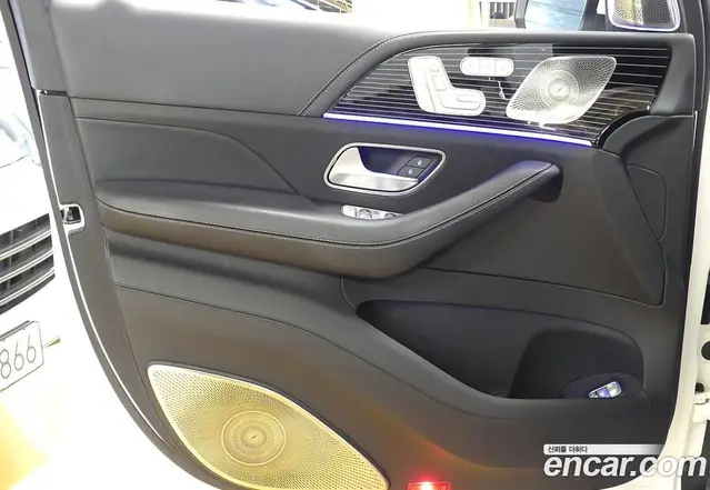 Mercedes-Benz GLS-Class 2023 4.0 автомат (гидро), миниатюра 12