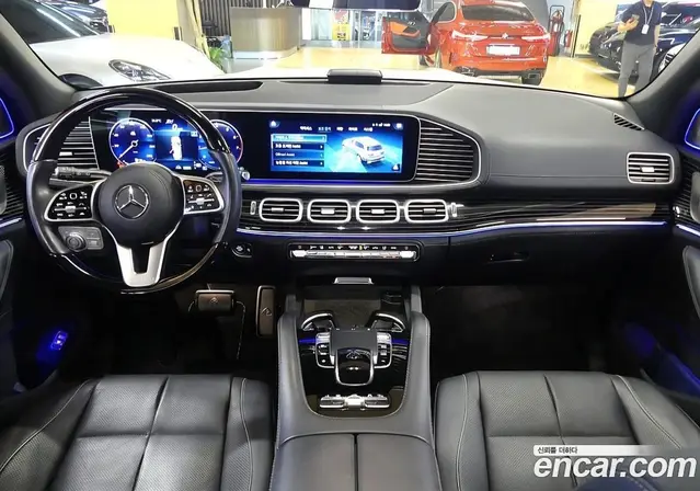 Mercedes-Benz GLS-Class 2023 4.0 автомат (гидро), миниатюра 4