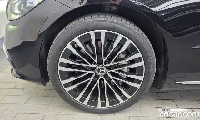 Mercedes-Benz S-Class 2023 3.0 автомат (гидро), миниатюра 5