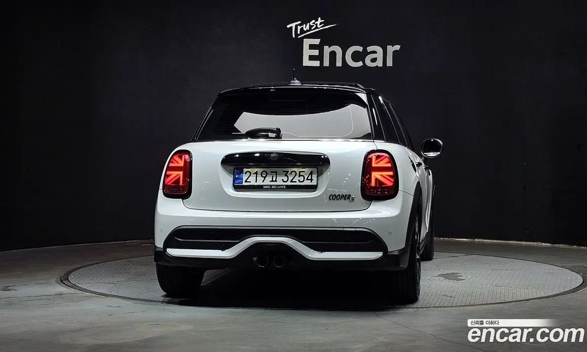 Mini Cooper 2023 2.0 автомат (гидро), фото 4