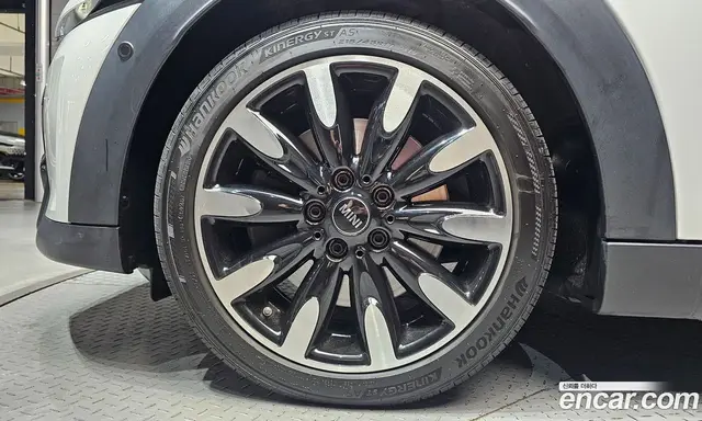 Mini Cooper 2023 2.0 автомат (гидро), миниатюра 5