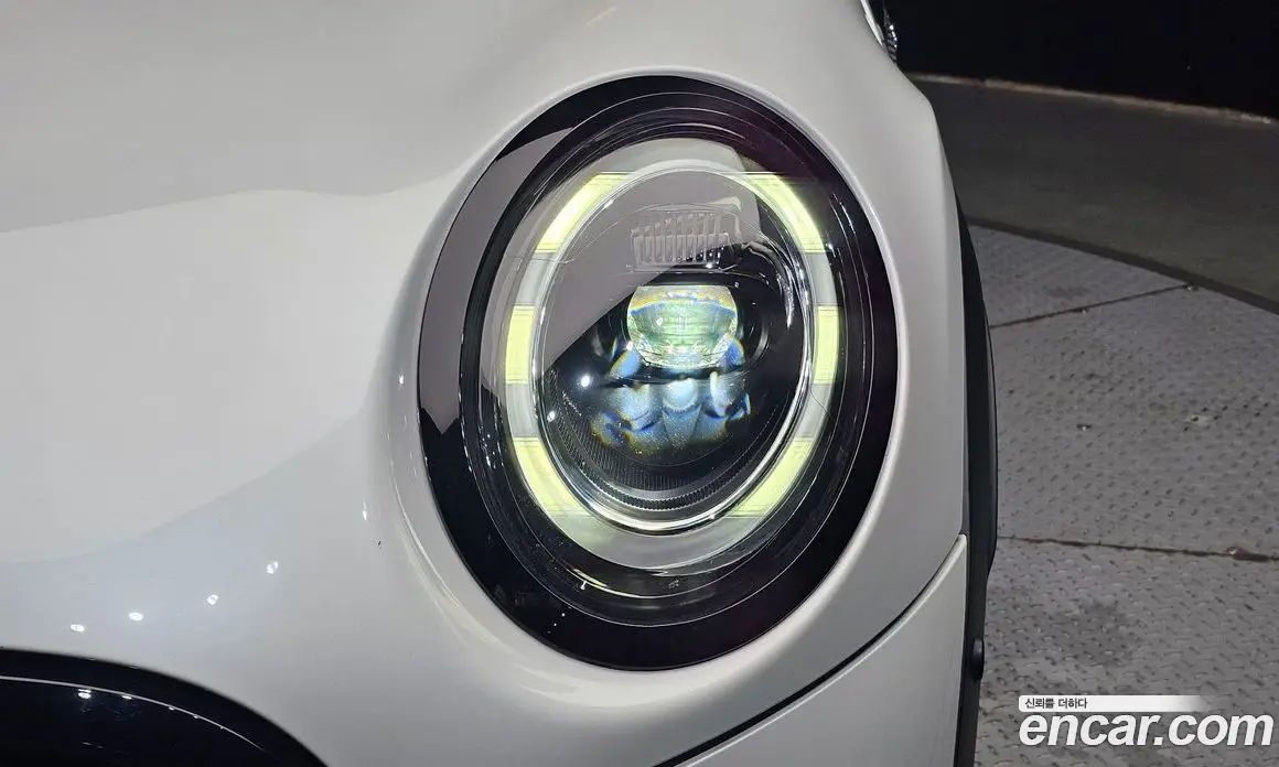 Mini Cooper 2023 2.0 автомат (гидро), фото 8