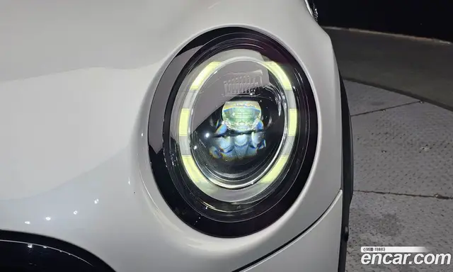 Mini Cooper 2023 2.0 автомат (гидро), миниатюра 8