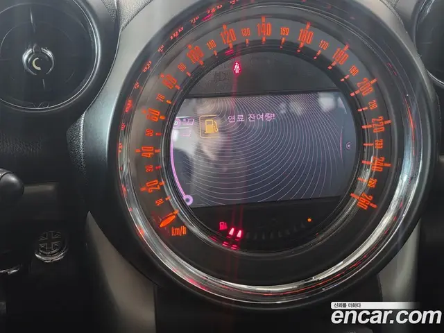 Mini Countryman 2015 2.0 автомат (гидро), миниатюра 6 Mini Countryman 2015 2.0 автомат (гидро), миниатюра 6