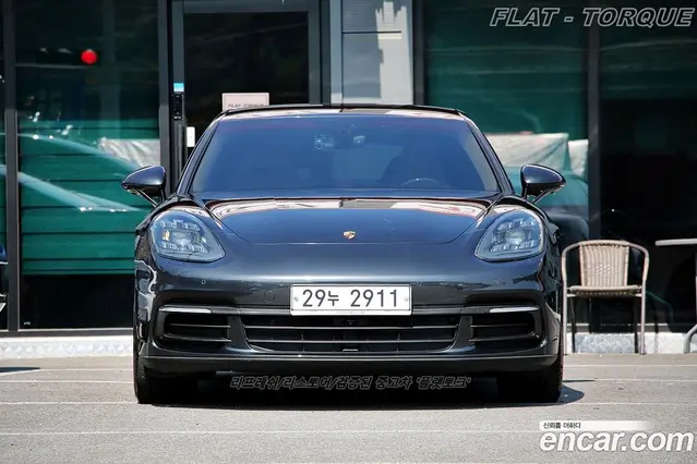 Porsche Panamera 2018 3.0 автомат (гидро), миниатюра 3