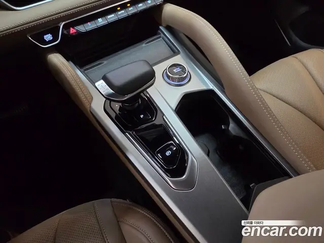 Renault (Samsung) Grand Koleos 2025 2.0 автомат (гидро), миниатюра 9
