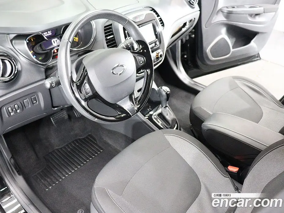 Renault (Samsung) QM3 2015 1.5 автомат (гидро), фото 18 Renault (Samsung) QM3 2015 1.5 автомат (гидро), фото 18