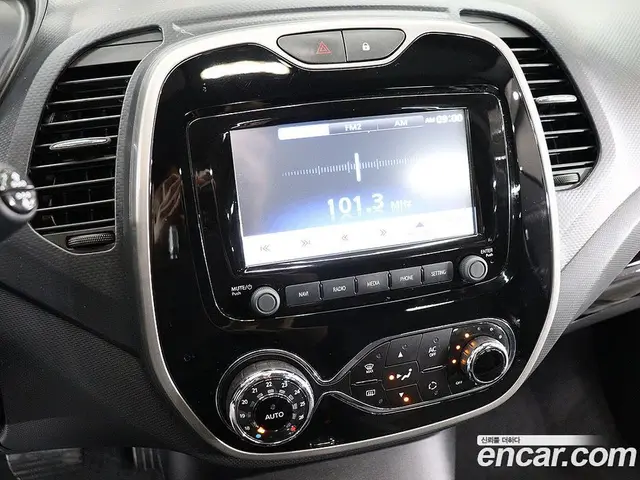 Renault (Samsung) QM3 2015 1.5 автомат (гидро), миниатюра 8 Renault (Samsung) QM3 2015 1.5 автомат (гидро), миниатюра 8