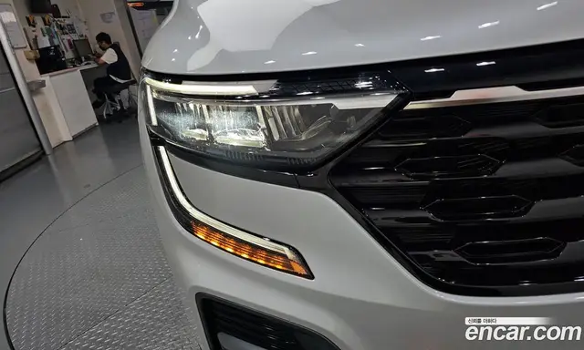 Renault (Samsung) QM6 2024 2.0 автомат (гидро), миниатюра 7 Renault (Samsung) QM6 2024 2.0 автомат (гидро), миниатюра 7