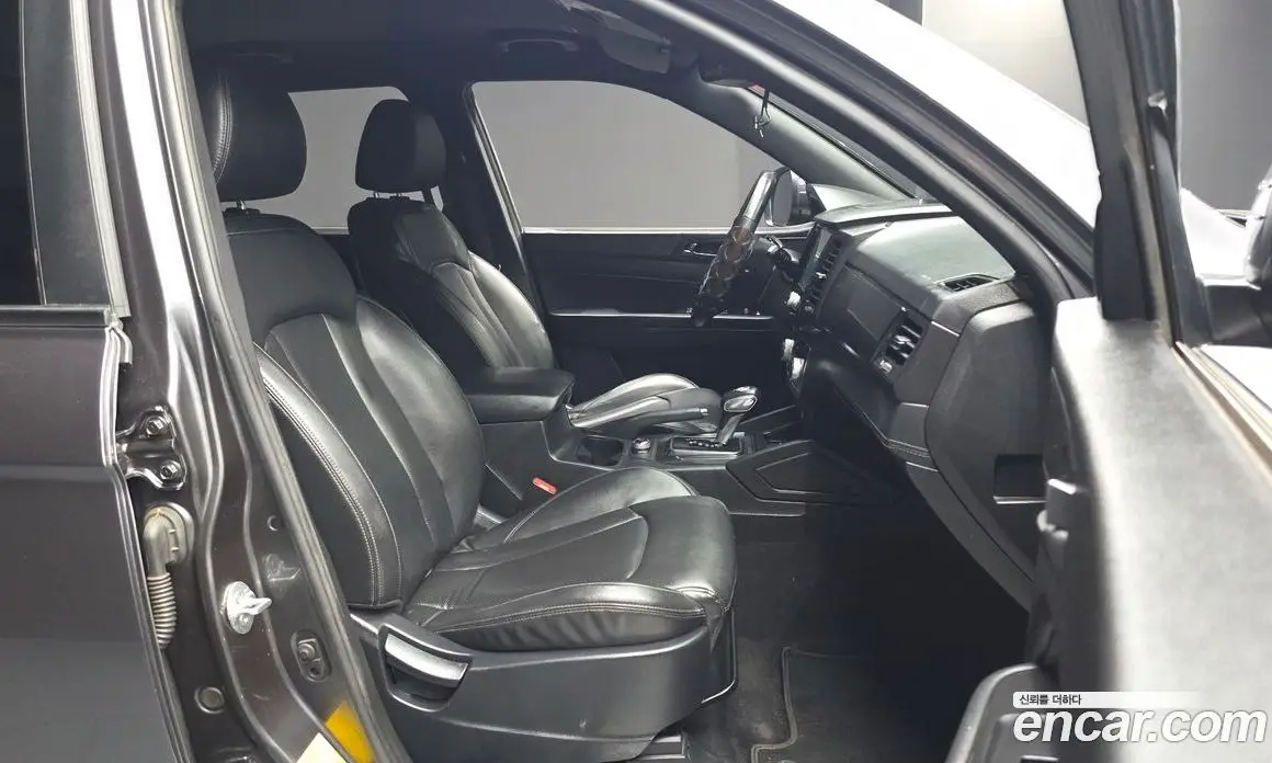 SsangYong Rexton 2020 2.2 автомат (гидро), фото 16