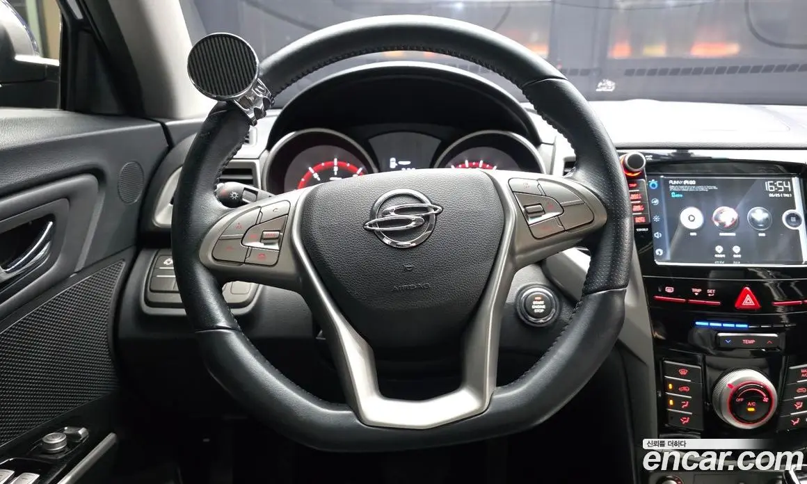 SsangYong TIBOLI 2015 1.6 автомат (гидро), фото 13