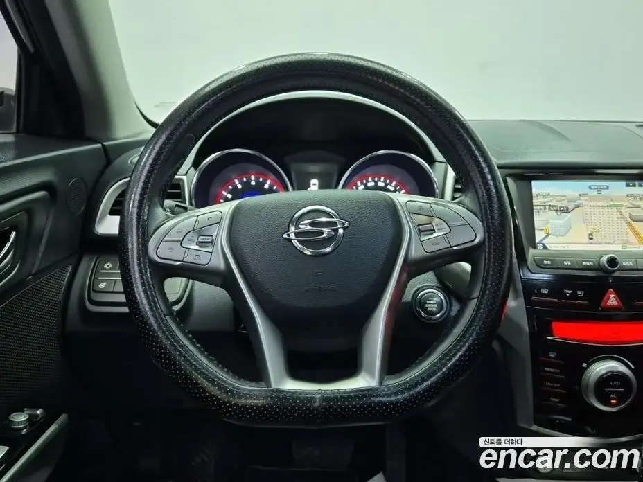 SsangYong TIBOLI 2015 1.6 автомат (гидро), фото 9