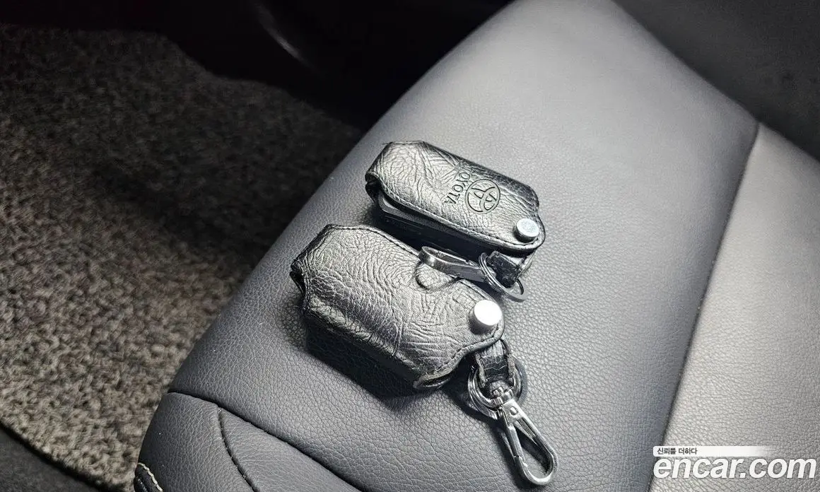 Toyota RAV4 2018 2.5 автомат (гидро), фото 16 Toyota RAV4 2018 2.5 автомат (гидро), фото 16