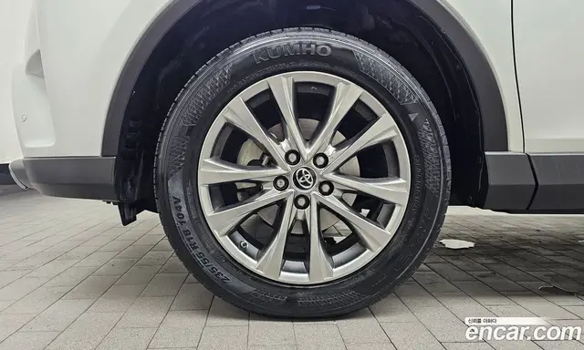 Toyota RAV4 2018 2.5 автомат (гидро), миниатюра 5 Toyota RAV4 2018 2.5 автомат (гидро), миниатюра 5