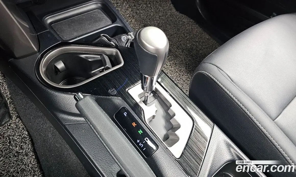 Toyota RAV4 2018 2.5 автомат (гидро), фото 9 Toyota RAV4 2018 2.5 автомат (гидро), фото 9