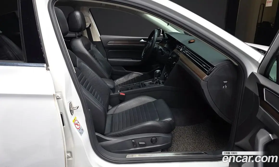 Volkswagen Passat 2018 2.0 автомат (гидро), фото 11 Volkswagen Passat 2018 2.0 автомат (гидро), фото 11