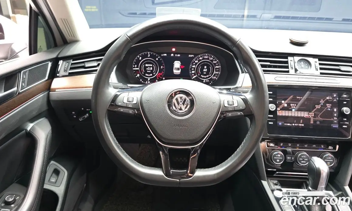 Volkswagen Passat 2018 2.0 автомат (гидро), фото 13 Volkswagen Passat 2018 2.0 автомат (гидро), фото 13