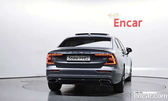 Volvo S60 2020 2.0 автомат (гидро), миниатюра 4 Volvo S60 2020 2.0 автомат (гидро), миниатюра 4