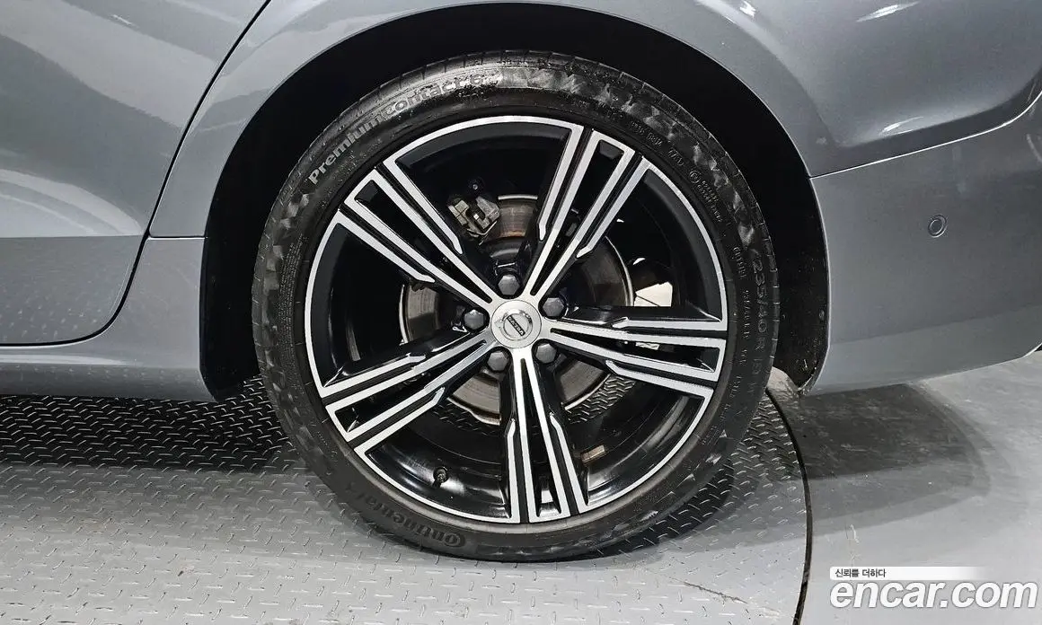 Volvo S60 2020 2.0 автомат (гидро), фото 5 Volvo S60 2020 2.0 автомат (гидро), фото 5