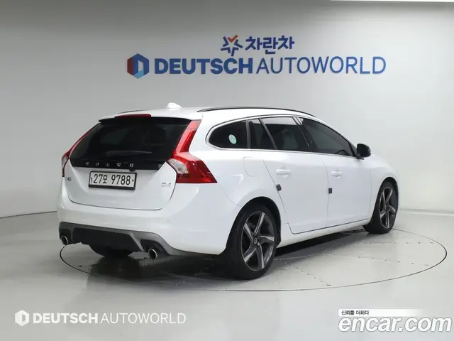 Volvo V60 2015 2.0 автомат (гидро), миниатюра 2 Volvo V60 2015 2.0 автомат (гидро), миниатюра 2