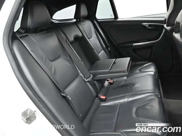 Volvo V60 2015 2.0 автомат (гидро), миниатюра 12