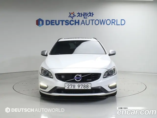 Volvo V60 2015 2.0 автомат (гидро), миниатюра 3 Volvo V60 2015 2.0 автомат (гидро), миниатюра 3