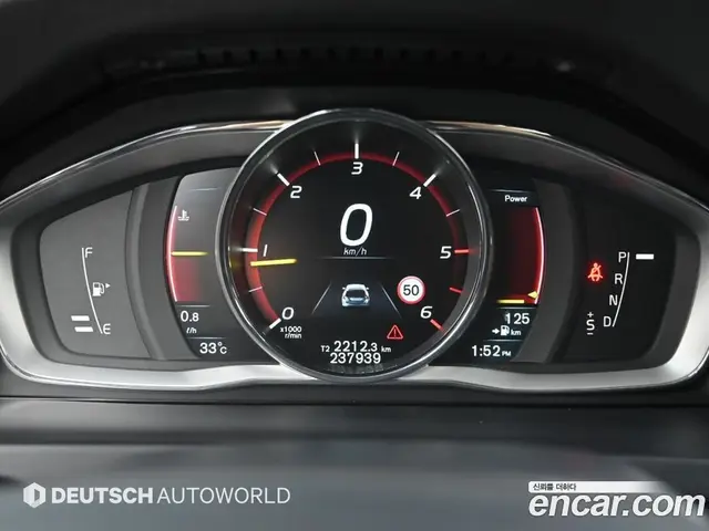 Volvo V60 2015 2.0 автомат (гидро), миниатюра 8 Volvo V60 2015 2.0 автомат (гидро), миниатюра 8
