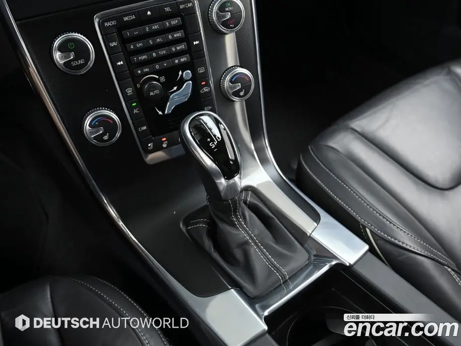 Volvo V60 2015 2.0 автомат (гидро), фото 9 Volvo V60 2015 2.0 автомат (гидро), фото 9