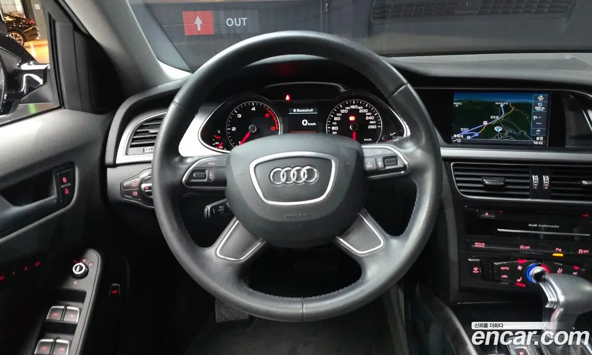 Audi A4 2014 2.0 автомат (гидро), фото 13