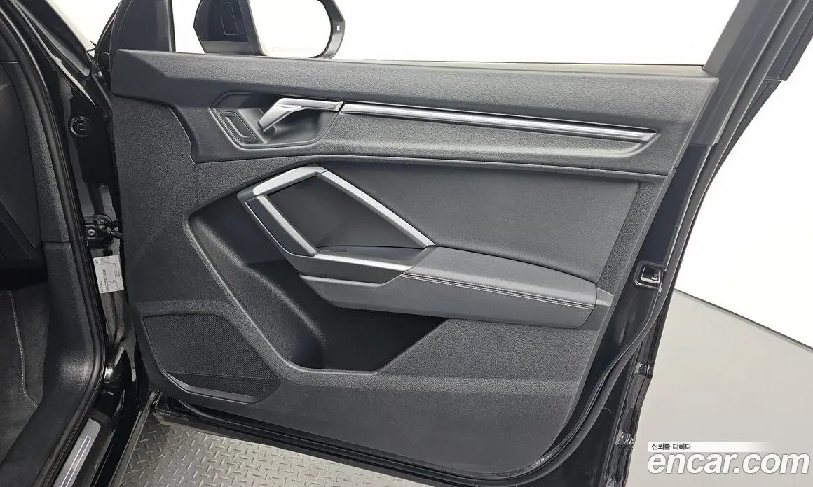 Audi Q3 2022 2.0 автомат (гидро), фото 26
