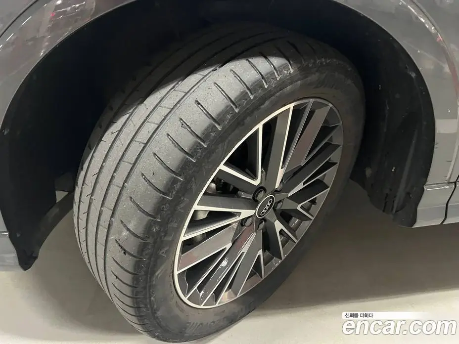 Audi Q3 2022 2.0 автомат (гидро), фото 14