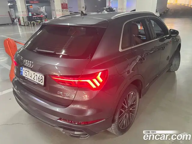 Audi Q3 2022 2.0 автомат (гидро), миниатюра 3