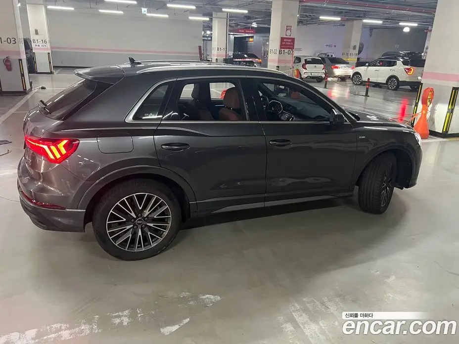 Audi Q3 2022 2.0 автомат (гидро), фото 4