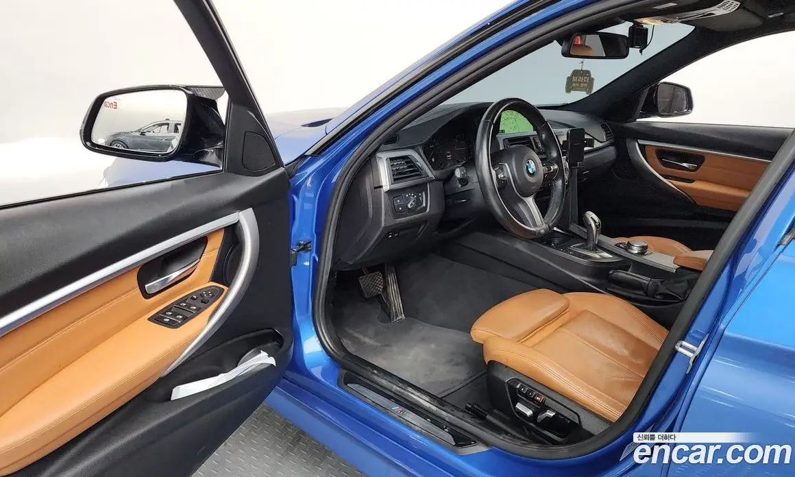 BMW 3 серия 2018 2.0 автомат (гидро), фото 13