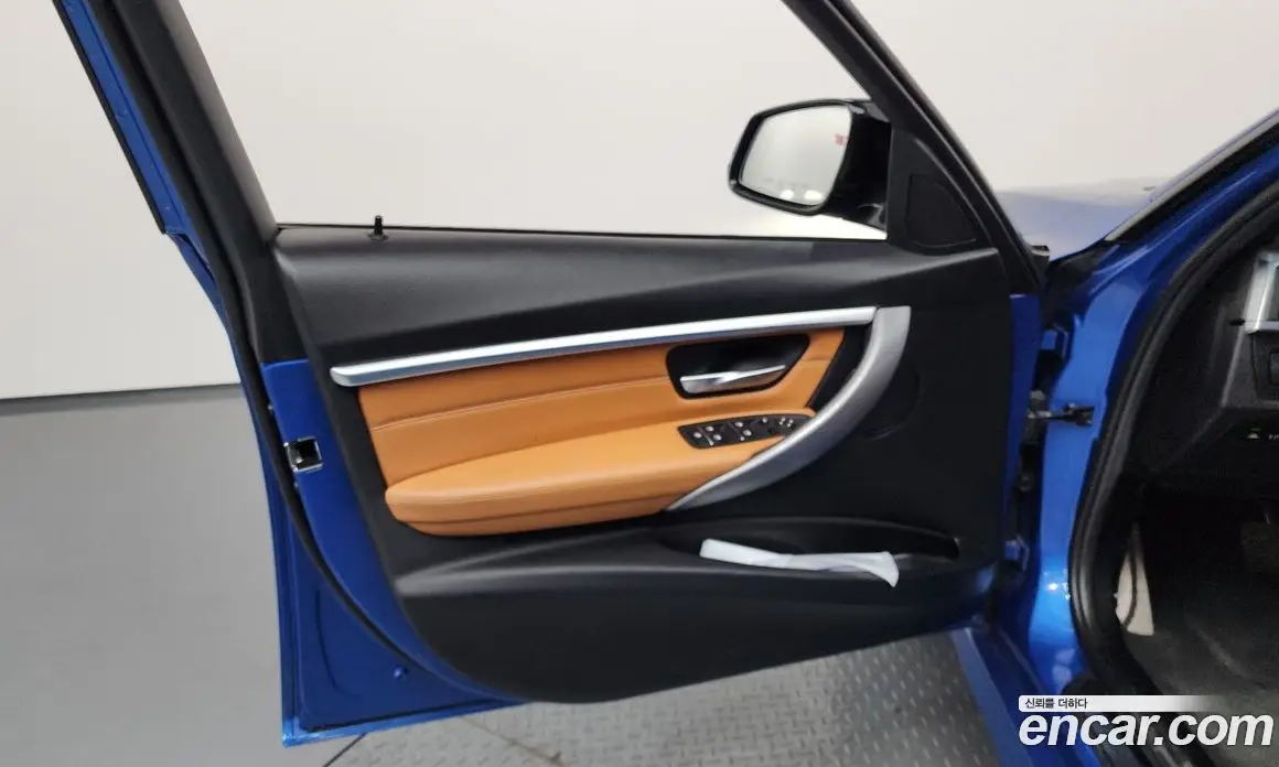 BMW 3 серия 2018 2.0 автомат (гидро), фото 14