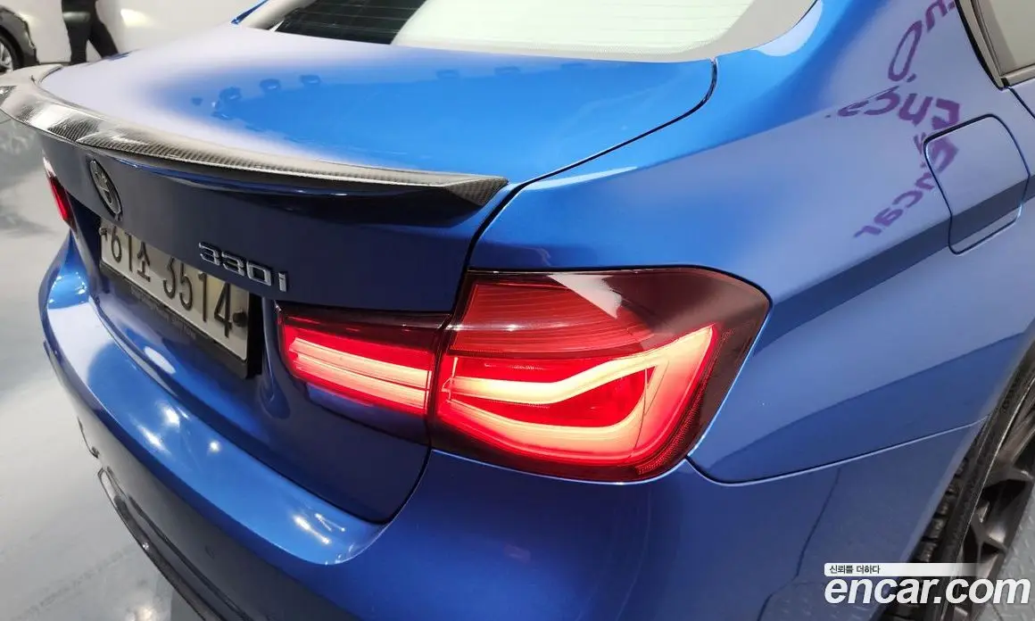 BMW 3 серия 2018 2.0 автомат (гидро), фото 9