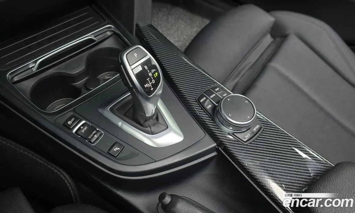 BMW 3 серия 2018 2.0 автомат (гидро), фото 11