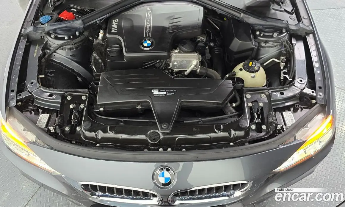 BMW 3 серия 2018 2.0 автомат (гидро), фото 5