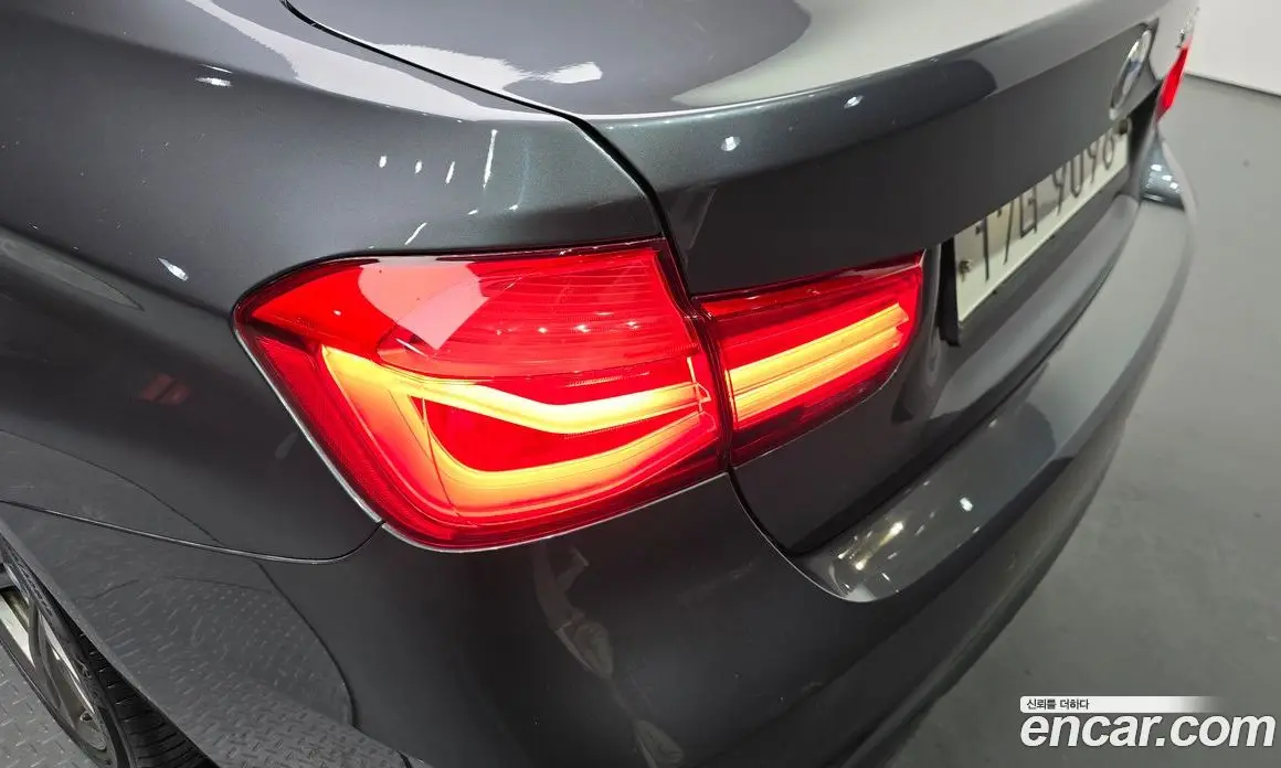 BMW 3 серия 2018 2.0 автомат (гидро), фото 8